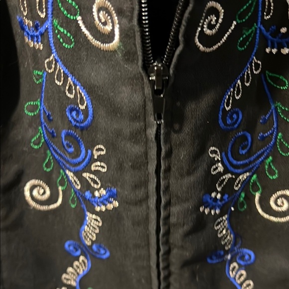 Koret cotton blend Black and Red Floral Embroidered Blazer size Large - Picture 8 of 9